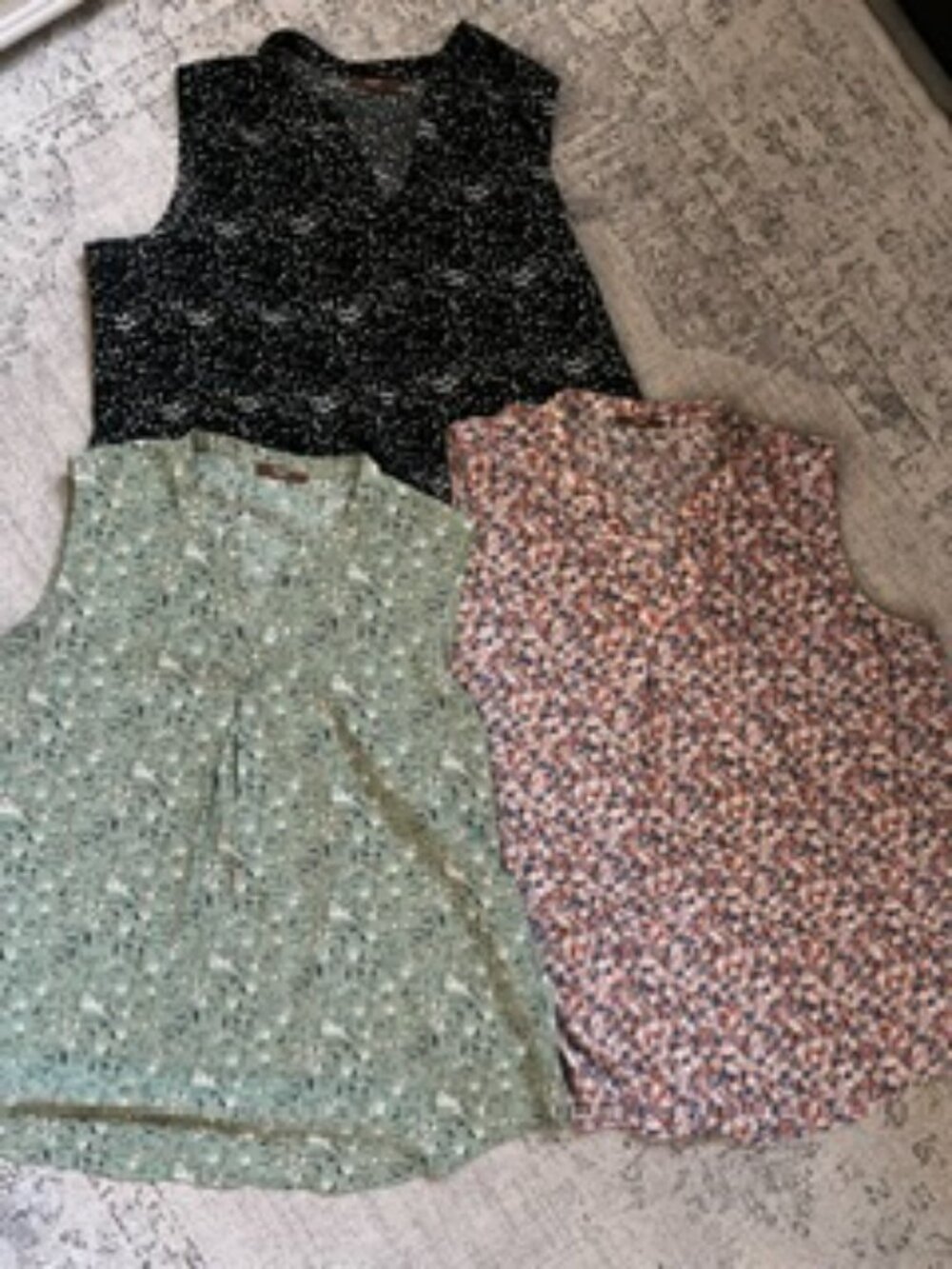 🧡3/$15 Gaharu Sleeveless Top Bundle x 3 Women's XXL